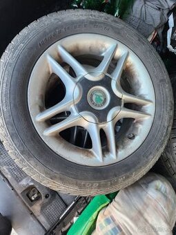 Skoda fabia Letne pneumatiky + elektrony