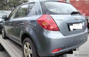 KIA CEED 1.6 2009 predám DVERE, PREVODOVKA, RIADENI a iné