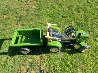 Elektricky traktor