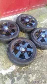 Original ALU Skoda 5x112 R16 cierne + letne pneu 205-55-16