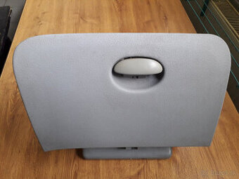 Citroen C3 2002-2005 : kastlík (priehradka spolujazdca)