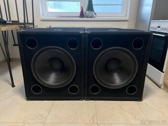 18" Subwoofer Hadex 1300W 650W RMS 8ohm vybavené Kolies