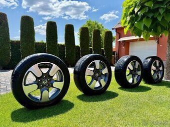 Komplet letnú sadu alu Škoda Scout - 5x112 225/55 R17.