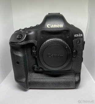 Canon 1D X - 320 000 cvakov