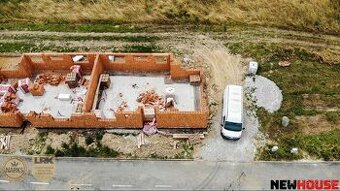 Novostavba 4i bungalovu (RD1) s pozemkom 281 m² v novej čast