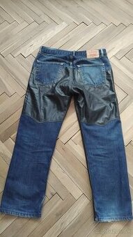 Moto rifle Levis - 1