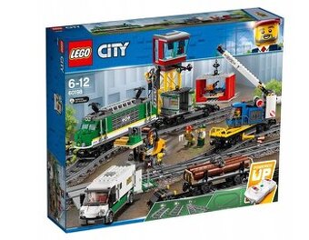 LEGO® City Nákladný vlak - 60198 + 4x sada koľajníc/výhybiek