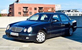 Mercedes-Benz E-Class W210 200 CDI