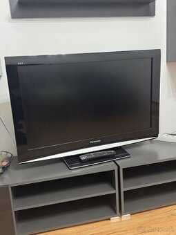 Televízor - panasonic
