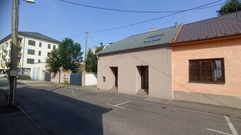 2x obchodné priestory v centre DS, Sládkovičová