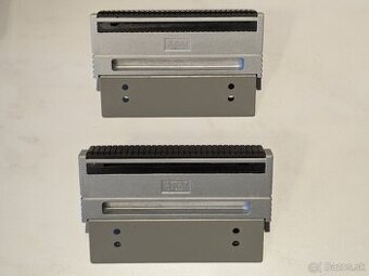 Akai MH4 - madla do racku