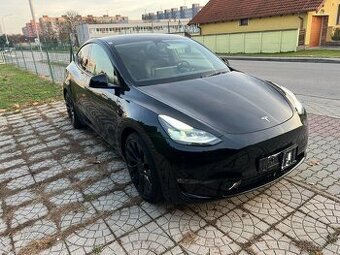 Tesla model Y Performance Long Range Dual Motor