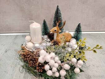 Vianočná dekorácia s jeleňom okrúhla