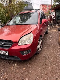 Rozpredam Kia Carens 2,0CRDi 103kW