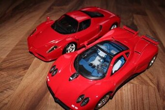 Zbierka modelov 1:18 (Ferrari Enzo, Mercedes, Porsche) - TOP