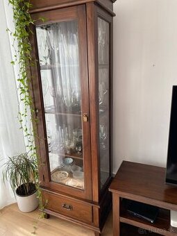 Predam obyvačkovú zostavu z teakového dreva