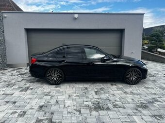 BMW F30