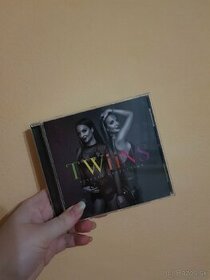CD TWiiNS s podpisom