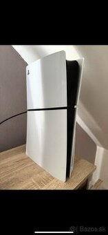 Playstation 5 slim + 2x ovladac + nabijacia stanica