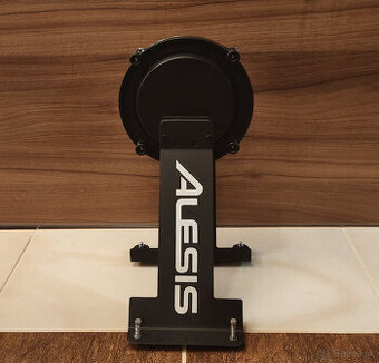 Kick pad ALESIS DM-10 + pedál DrumCraft DC-4