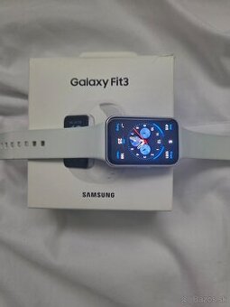 Samsung Fit 3 galaxy hodinky biele b dobrom stave