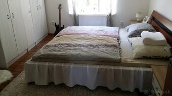 Manželská posteľ