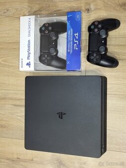 PS4 Slim + joystick