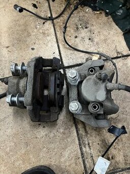 Zadné brzdové strmene BMW F01/F02