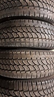 Predám 4ks jazdené zimné 225/65r16C Kormoran na dodávku
