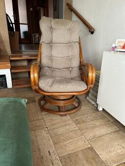Hojdacie ratanové kreslo swivel - rezervované
