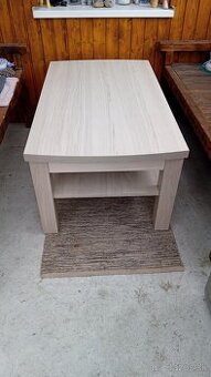 Konferenčný stolík