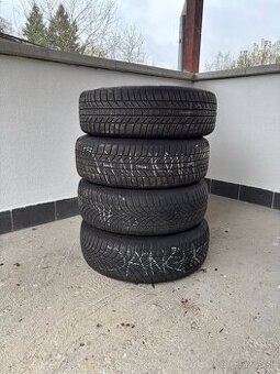 Zimné pneumatiky 215/65 R17 + Plechové disky 5x112