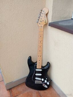 Greco Stratocaster Spacey Sound 81-snímače USA Fender 79-81