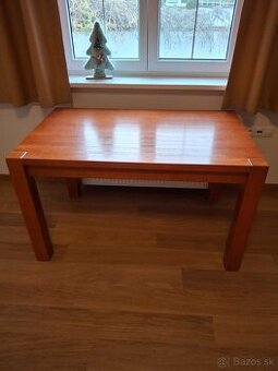 Predám masívny bukový stôl