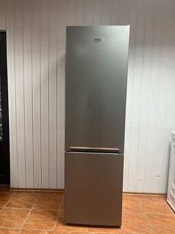 Monoklimaticka Chladnička