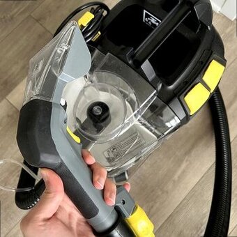 Kärcher Puzzi – čistič kobercov