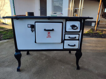 Sporák na drevo, piecka, kachle Fiľakovo Luxor NEO.