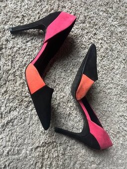 Zaujímavé farebné lodičky ZARA, č.41