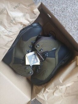 Predám trekovú obuv BOSP Karpat Pro č.40 + gumáky Dunlop