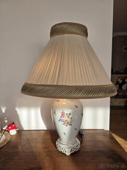Porcelánová stolová lampa so značkou Meissen (1957)