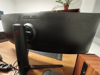 predám herný monitor ROG Strix XG49VQ