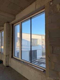 Použité okná rôznych rozmerov