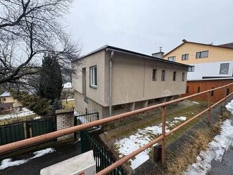 🌳 Rodinný dom s veľkou záhradou – Banská Bystrica