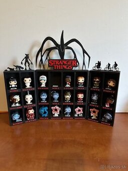 Stojan na Kinder joy figurky Stranger Things(bez figuriek)