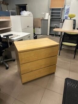 prodám komodu š80cm v 78 cm h 48 cm
