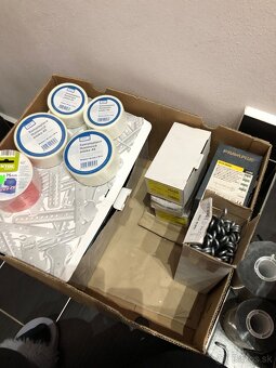 Materiál k sadrokartonu