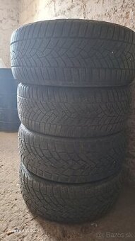 225/50 R17