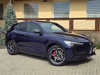 Alfa Romeo Stelvio 2.2JTD 210k VELOCE, Carbon, Pano, AWD