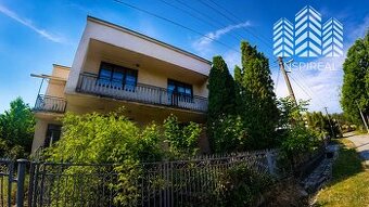 RANKOVCE RODINNÝ DOM S 2 BYTOVÝMI JEDNOTKAMI