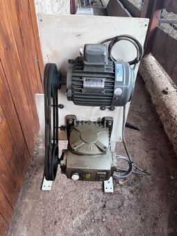 Elektromotor s prevodovkou, pravouhla prevodovka,elektromoto